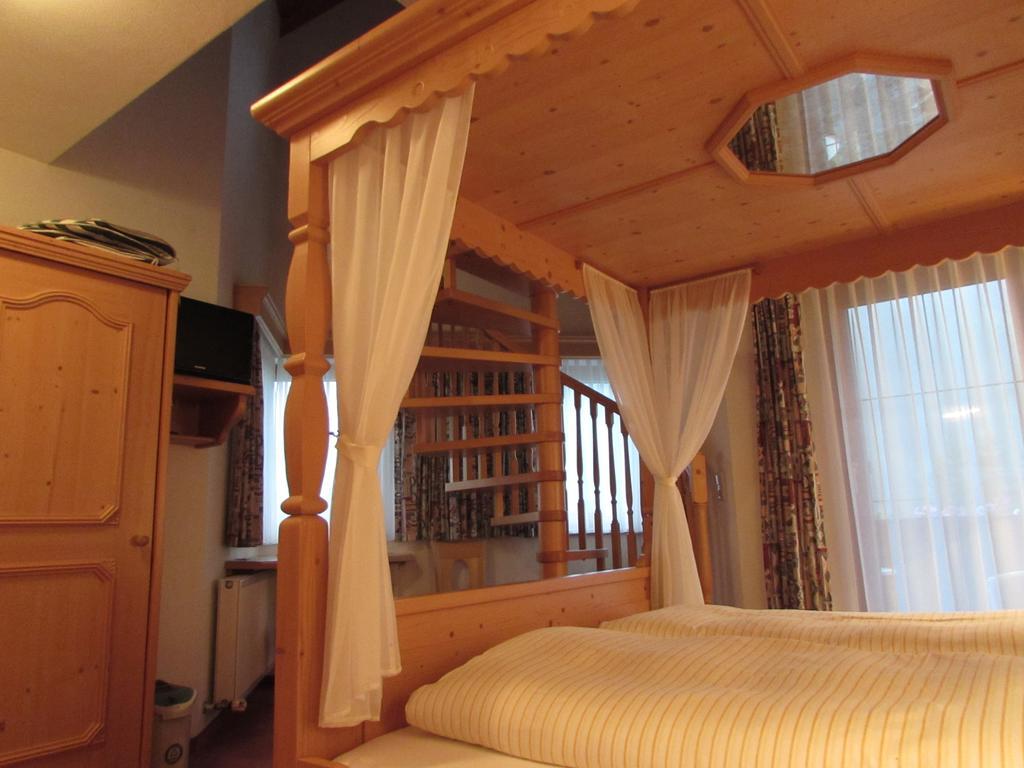 Landhaus Paradies Samnaun Spiss Room photo