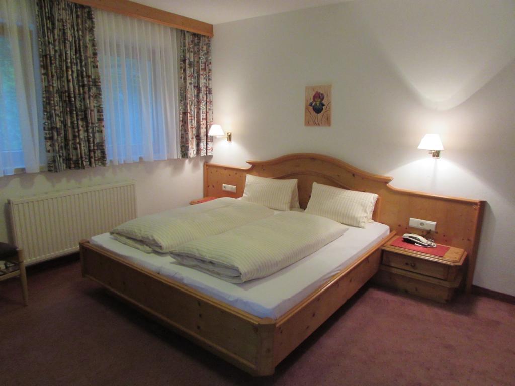 Landhaus Paradies Samnaun Spiss Room photo